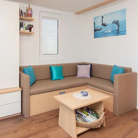 Apartment Eldamar Floating House *