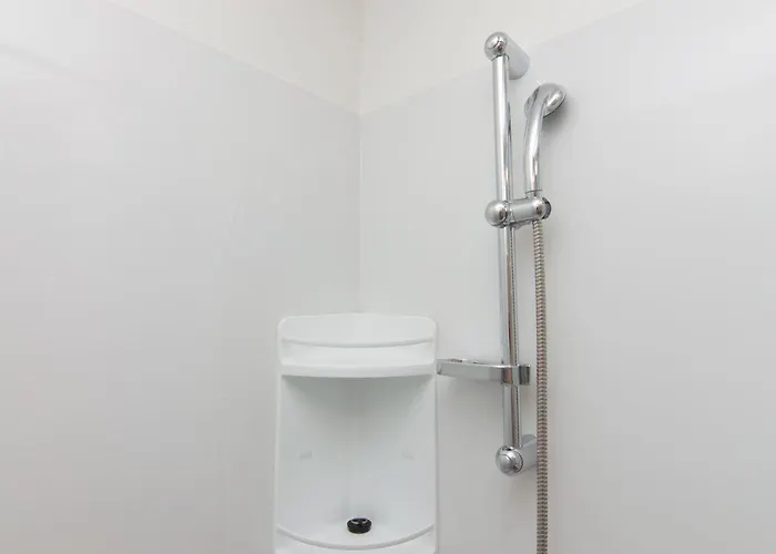 Eldamar Floating House *